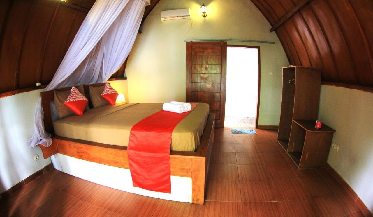 Florine'S Garden Hotel Gili Air Exterior photo