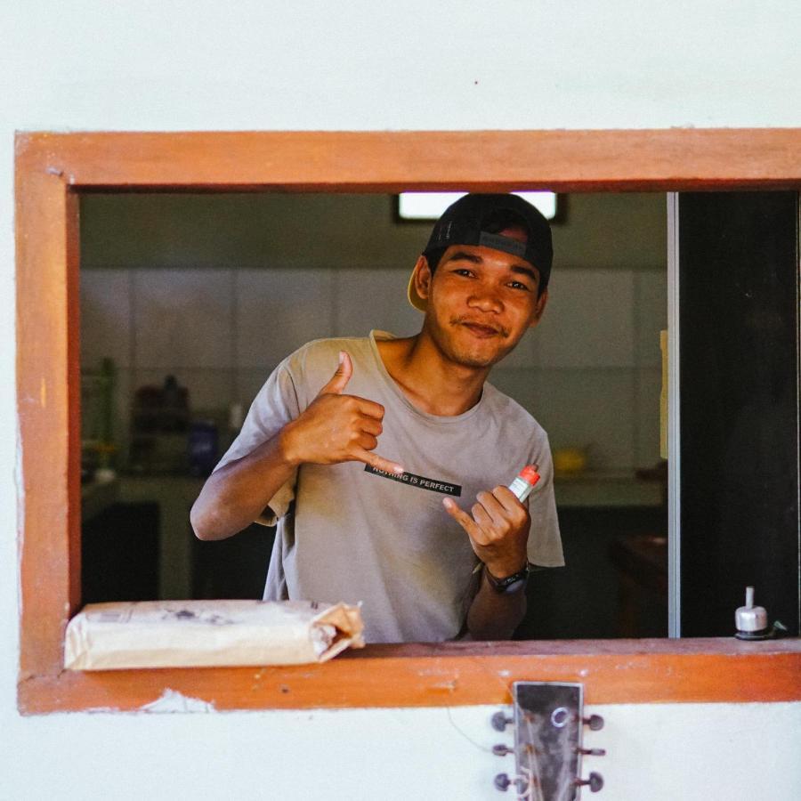 Florine'S Garden Hotel Gili Air Exterior photo